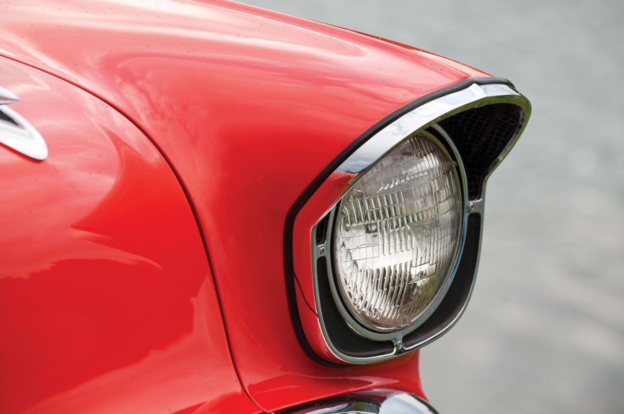  Chevrolet Bel Air Fuel Injected Convertible 1957 года  (фото 7 из 52)